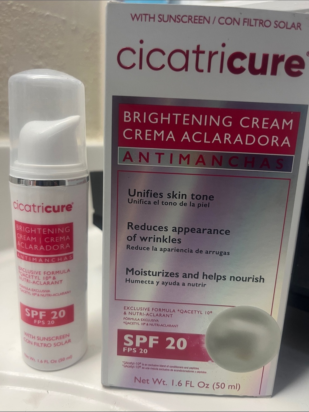 Brightening Cream SPF 20 - White/Pink